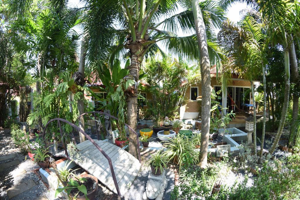 Sanuk Bungalows Rawai Luaran gambar