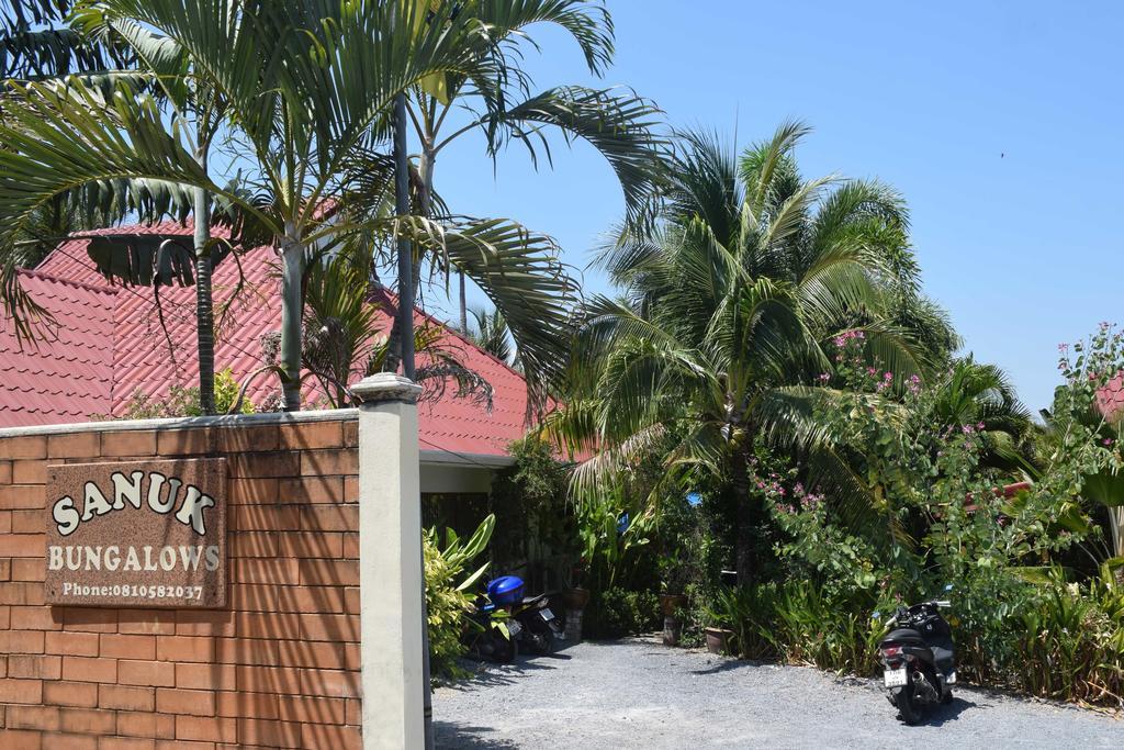 Sanuk Bungalows Rawai Luaran gambar